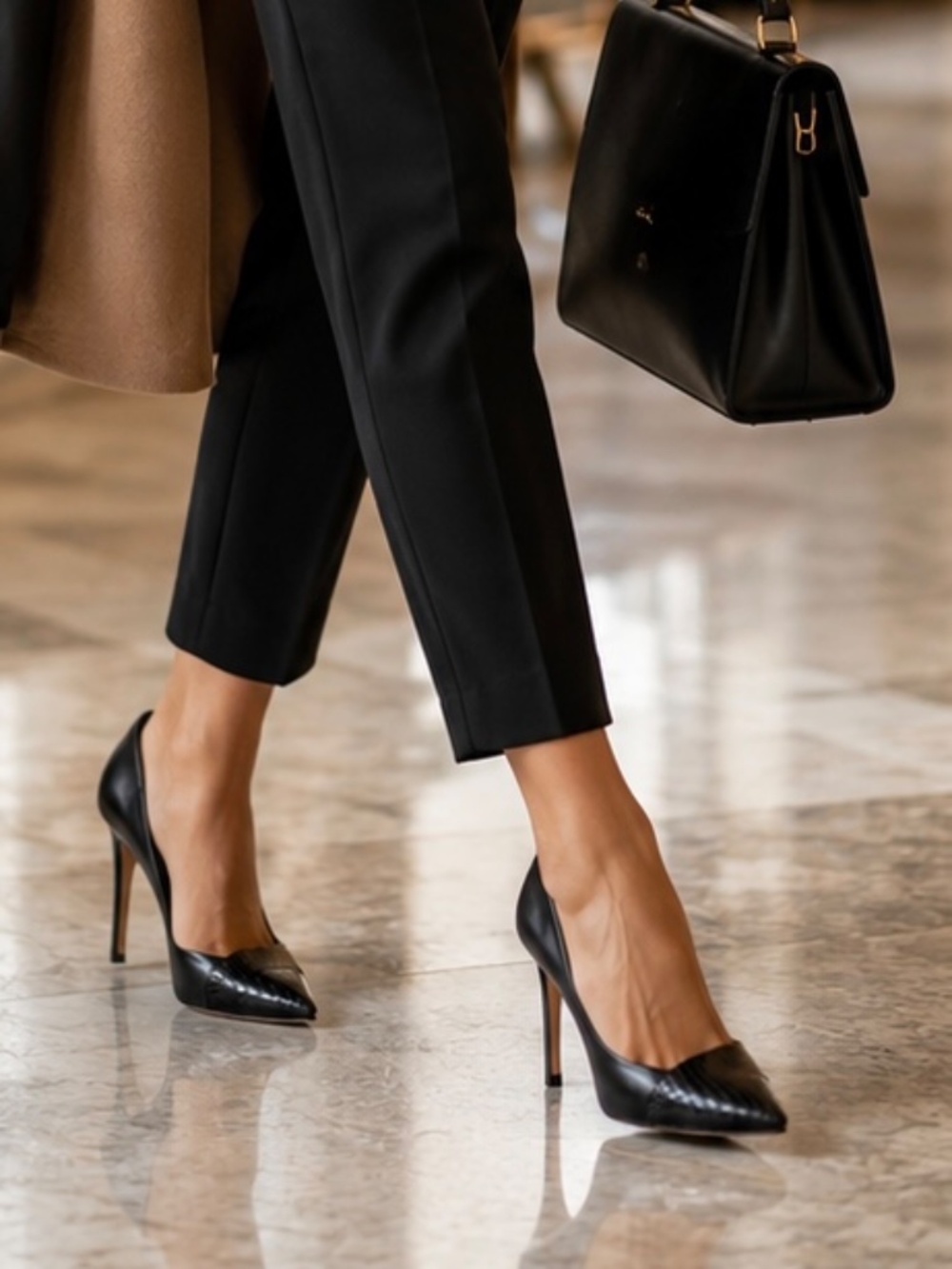 Antonio Melani Clarete Black Leather Snakeskin Pointed Toe Pumps Size 8M